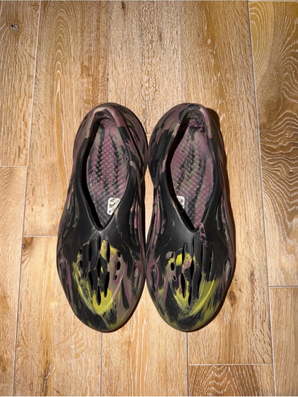 Adidas Yeezy Foam Runner 'MX Carbon'